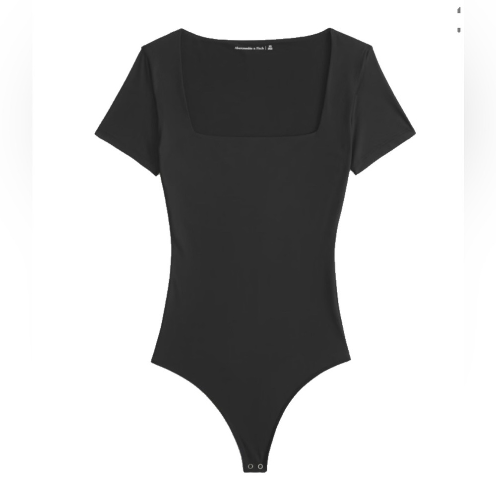 EUC Abercrombie black cap sleeve bodysuit